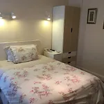 Heather House Bed And Breakfast